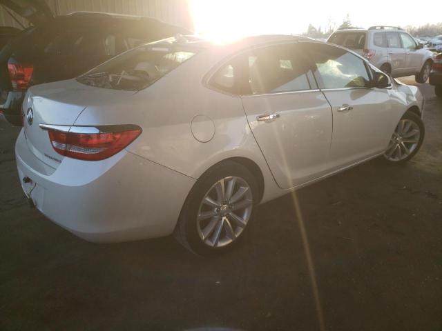 Photo 3 VIN: 1G4PP5SK4D4165100 - BUICK VERANO 