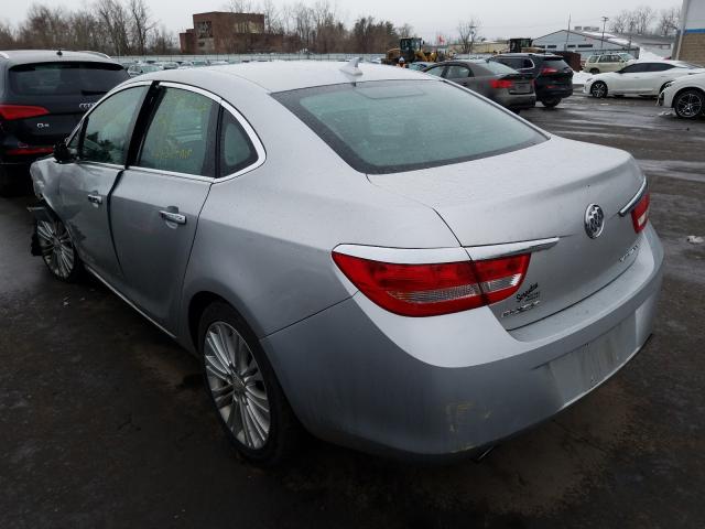 Photo 2 VIN: 1G4PP5SK4E4138917 - BUICK VERANO 