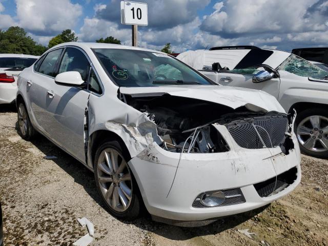 Photo 3 VIN: 1G4PP5SK4E4145446 - BUICK VERANO 