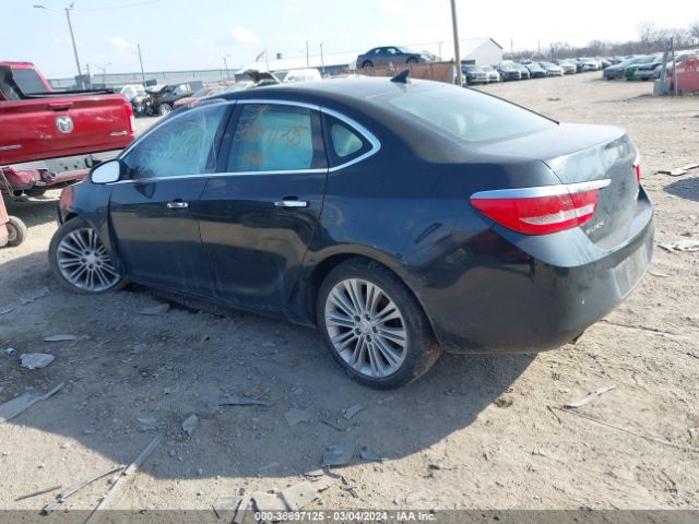 Photo 2 VIN: 1G4PP5SK4E4180133 - BUICK VERANO 