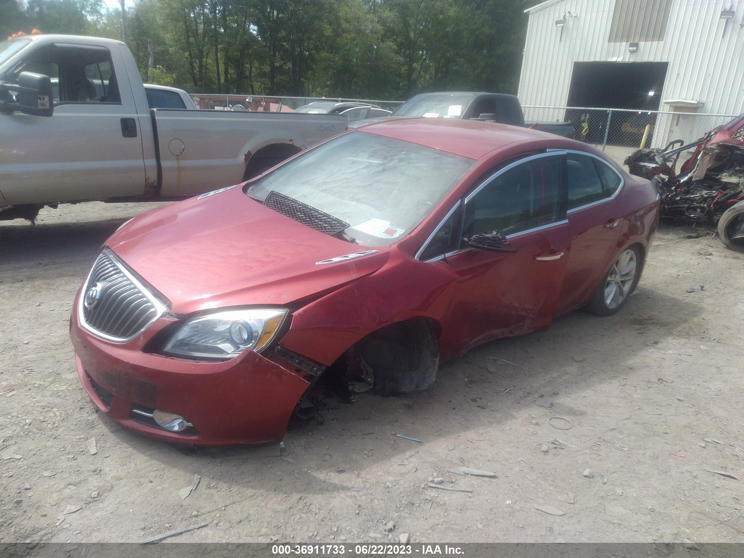 Photo 1 VIN: 1G4PP5SK4E4209470 - BUICK VERANO 