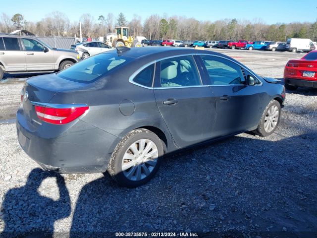 Photo 3 VIN: 1G4PP5SK4F4194616 - BUICK VERANO 