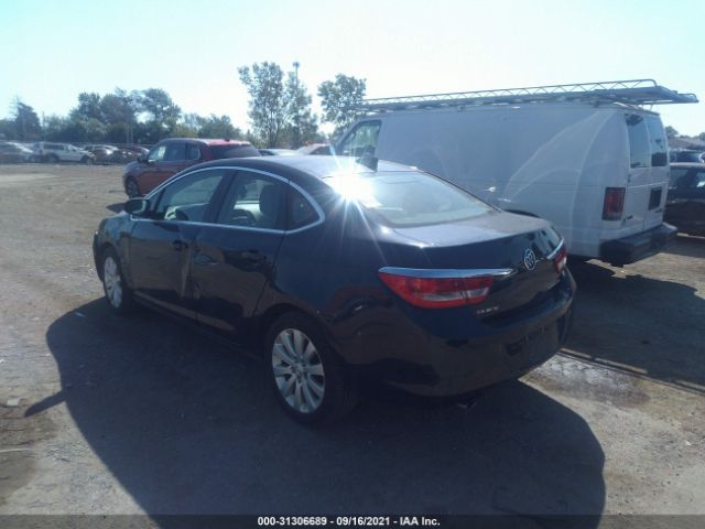 Photo 2 VIN: 1G4PP5SK4F4209499 - BUICK VERANO 