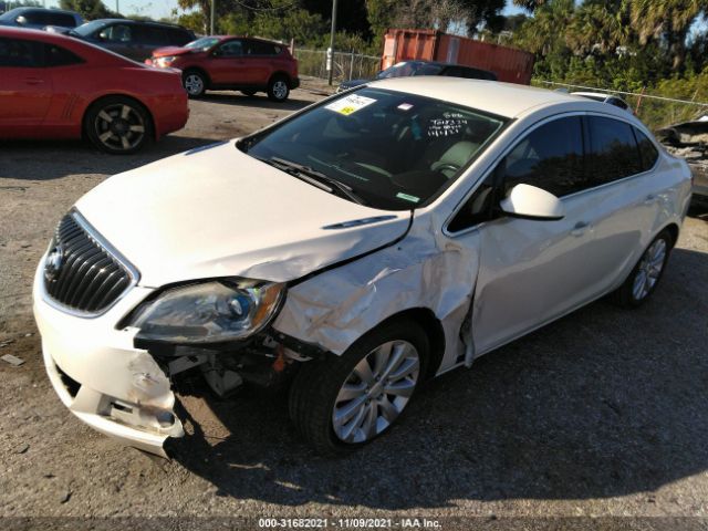 Photo 1 VIN: 1G4PP5SK4G4105600 - BUICK VERANO 