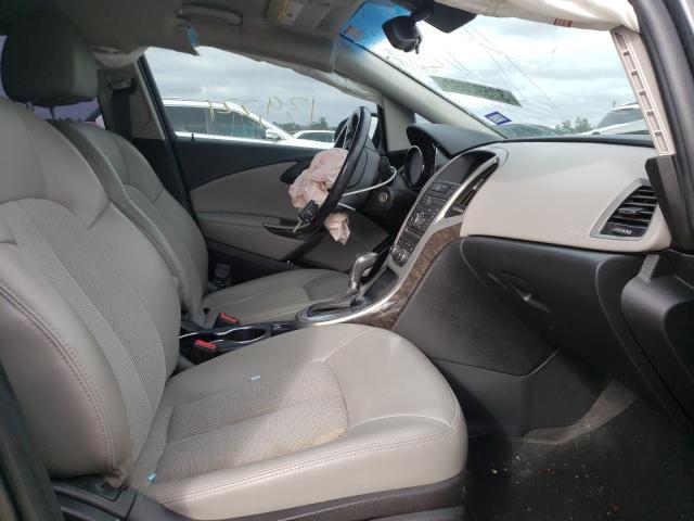 Photo 4 VIN: 1G4PP5SK4G4113793 - BUICK VERANO 