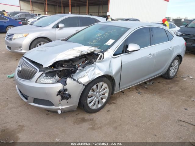 Photo 1 VIN: 1G4PP5SK4G4137656 - BUICK VERANO 