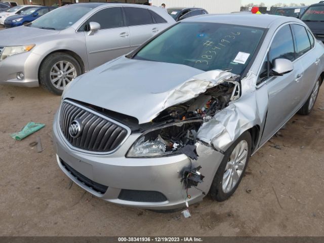 Photo 5 VIN: 1G4PP5SK4G4137656 - BUICK VERANO 