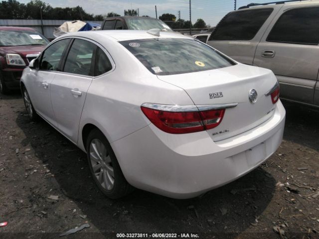 Photo 2 VIN: 1G4PP5SK4G4140508 - BUICK VERANO 