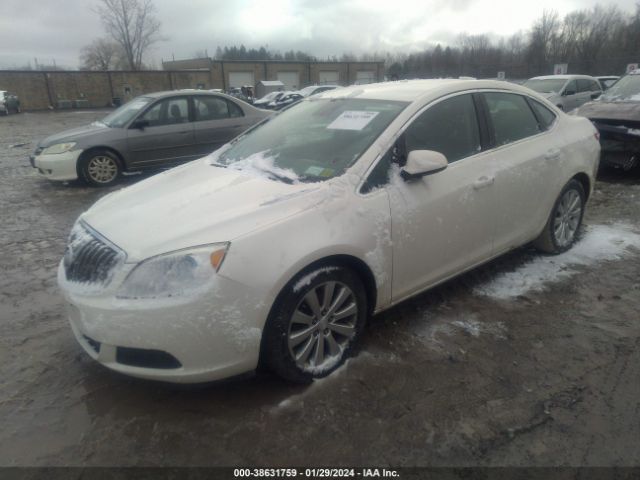 Photo 1 VIN: 1G4PP5SK4G4156725 - BUICK VERANO 