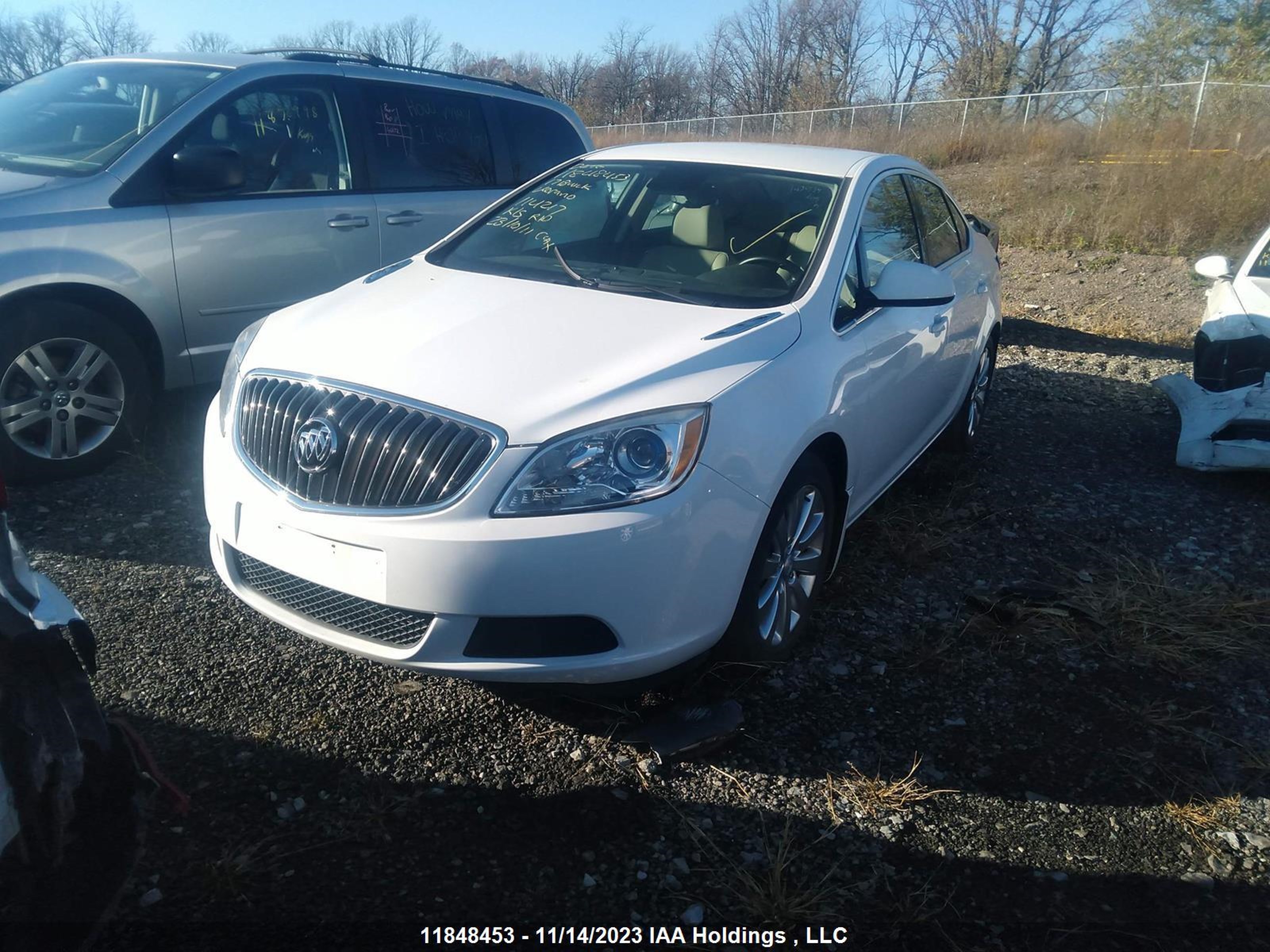 Photo 1 VIN: 1G4PP5SK4H4114217 - BUICK VERANO 