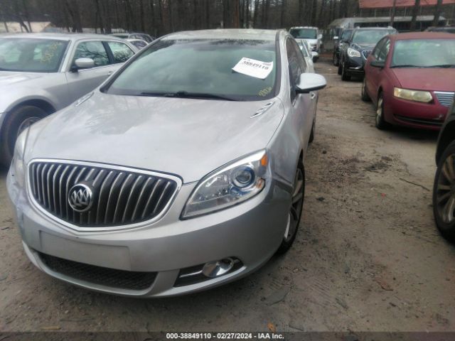 Photo 1 VIN: 1G4PP5SK5C4150510 - BUICK VERANO 