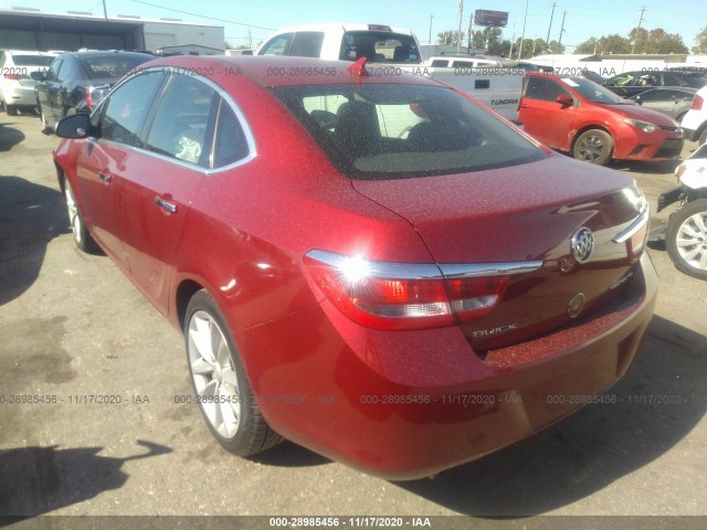 Photo 2 VIN: 1G4PP5SK5C4215453 - BUICK VERANO 