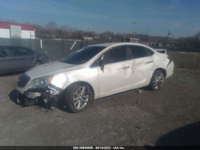 Photo 1 VIN: 1G4PP5SK5C4218630 - BUICK VERANO 