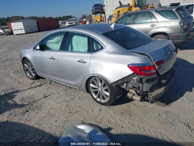 Photo 2 VIN: 1G4PP5SK5D4104693 - BUICK VERANO 