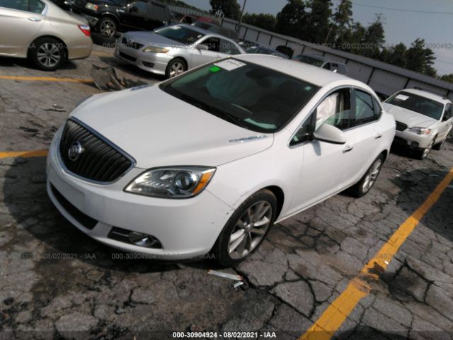 Photo 1 VIN: 1G4PP5SK5D4111465 - BUICK VERANO 