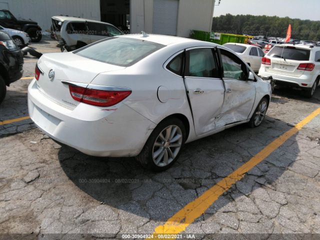 Photo 3 VIN: 1G4PP5SK5D4111465 - BUICK VERANO 