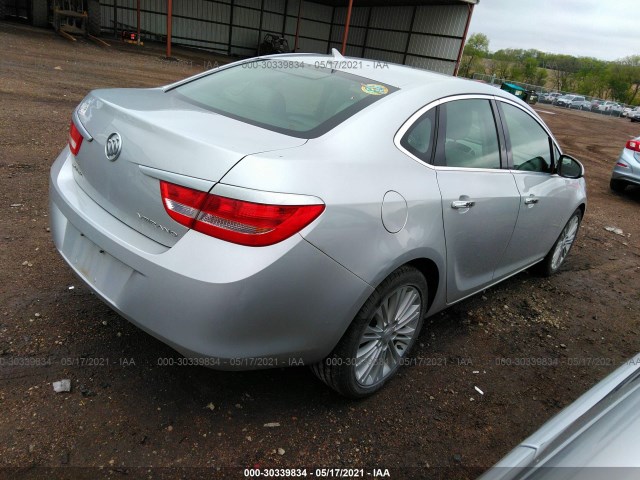 Photo 3 VIN: 1G4PP5SK5D4201084 - BUICK VERANO 