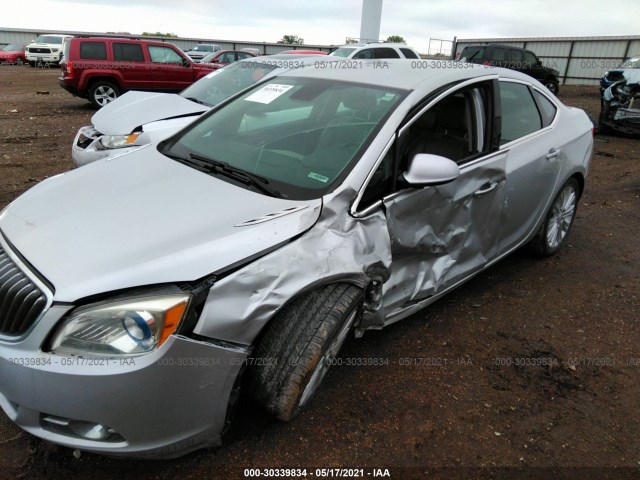 Photo 5 VIN: 1G4PP5SK5D4201084 - BUICK VERANO 