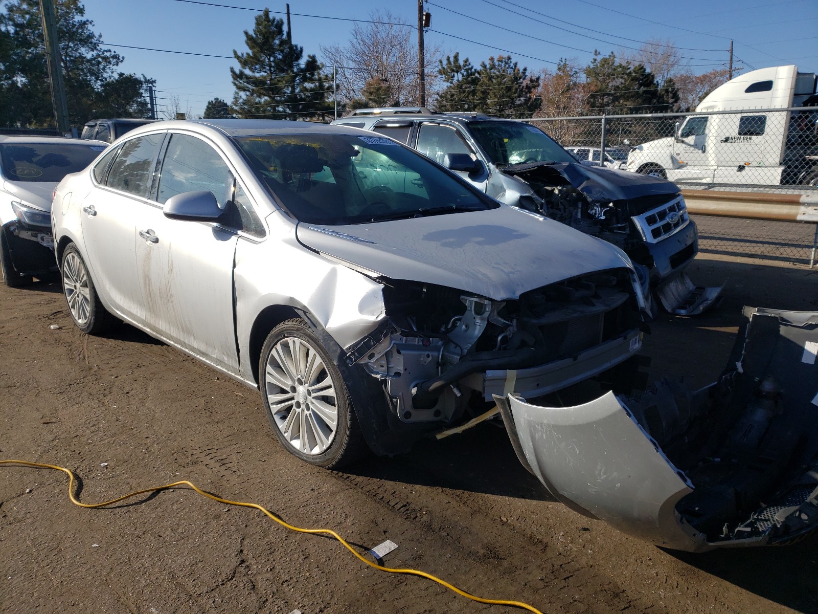 Photo 0 VIN: 1G4PP5SK5E4124704 - BUICK VERANO 