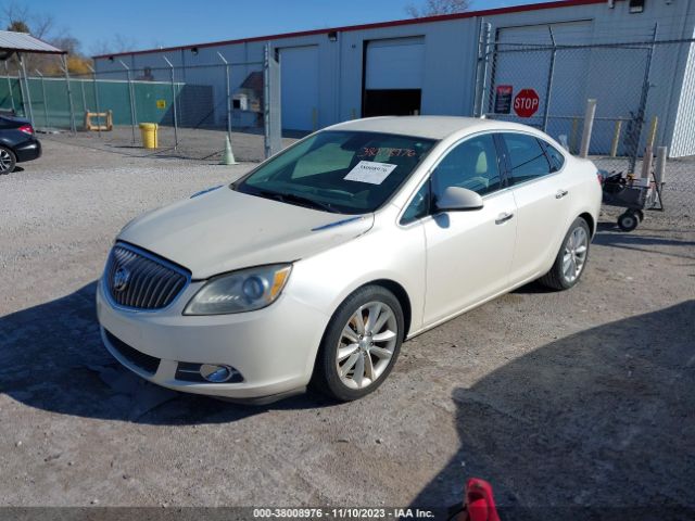 Photo 1 VIN: 1G4PP5SK5E4169321 - BUICK VERANO 