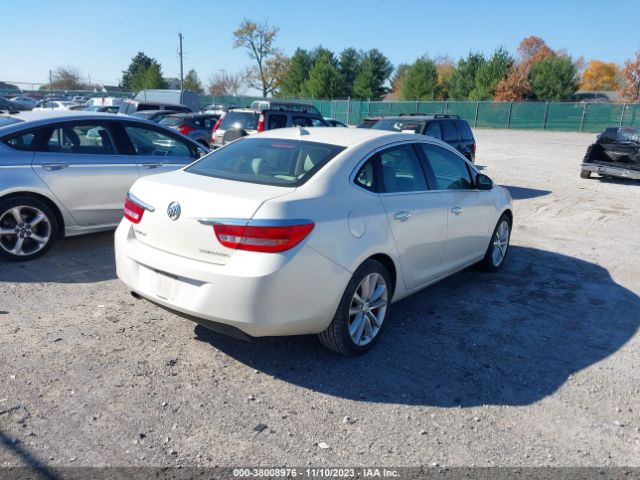 Photo 3 VIN: 1G4PP5SK5E4169321 - BUICK VERANO 