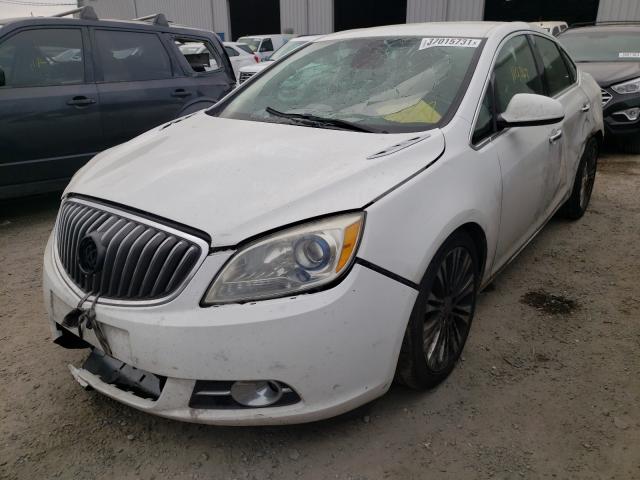 Photo 1 VIN: 1G4PP5SK5E4175085 - BUICK VERANO 