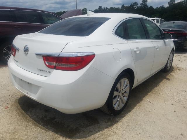 Photo 3 VIN: 1G4PP5SK5F4127409 - BUICK VERANO 