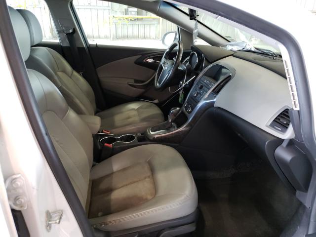 Photo 4 VIN: 1G4PP5SK5F4127409 - BUICK VERANO 