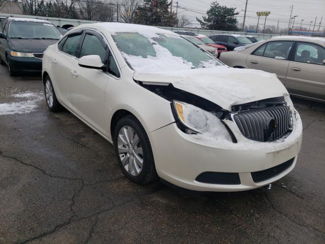 Photo 0 VIN: 1G4PP5SK5F4203582 - BUICK VERANO 