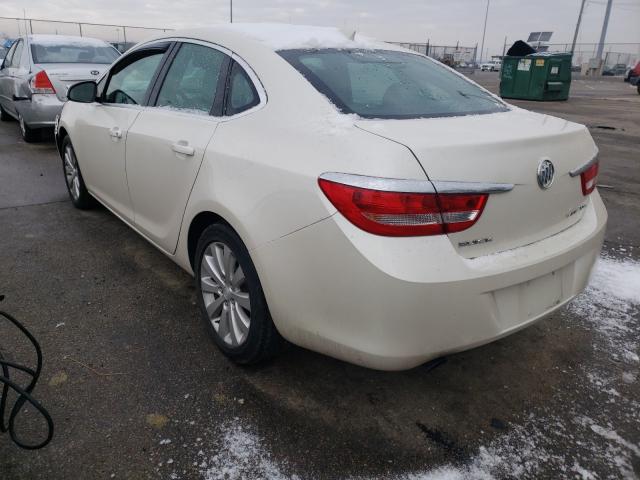 Photo 2 VIN: 1G4PP5SK5F4203582 - BUICK VERANO 