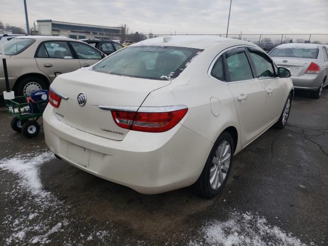 Photo 3 VIN: 1G4PP5SK5F4203582 - BUICK VERANO 