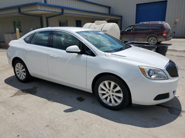 Photo 3 VIN: 1G4PP5SK5G4104472 - BUICK VERANO 