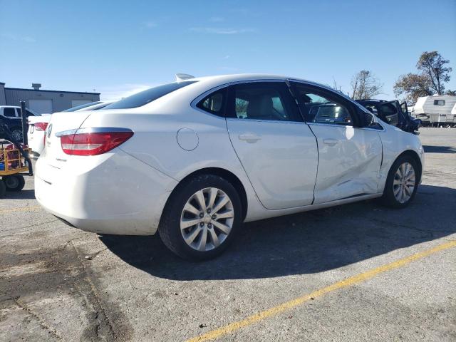 Photo 2 VIN: 1G4PP5SK5G4109896 - BUICK VERANO 