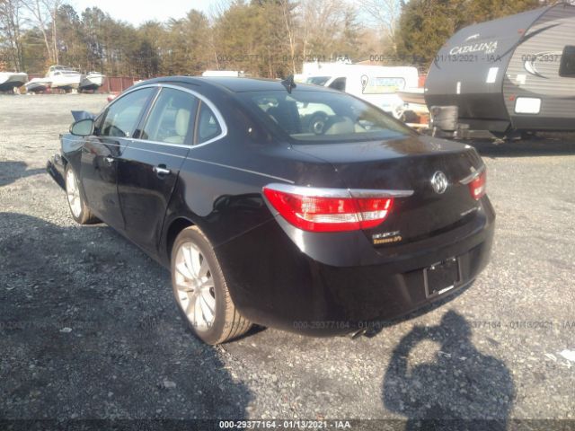 Photo 2 VIN: 1G4PP5SK6C4164884 - BUICK VERANO 