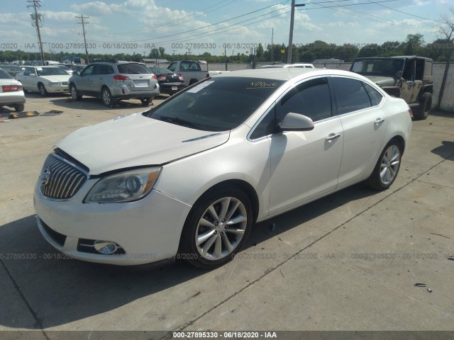 Photo 1 VIN: 1G4PP5SK6D4105464 - BUICK VERANO 