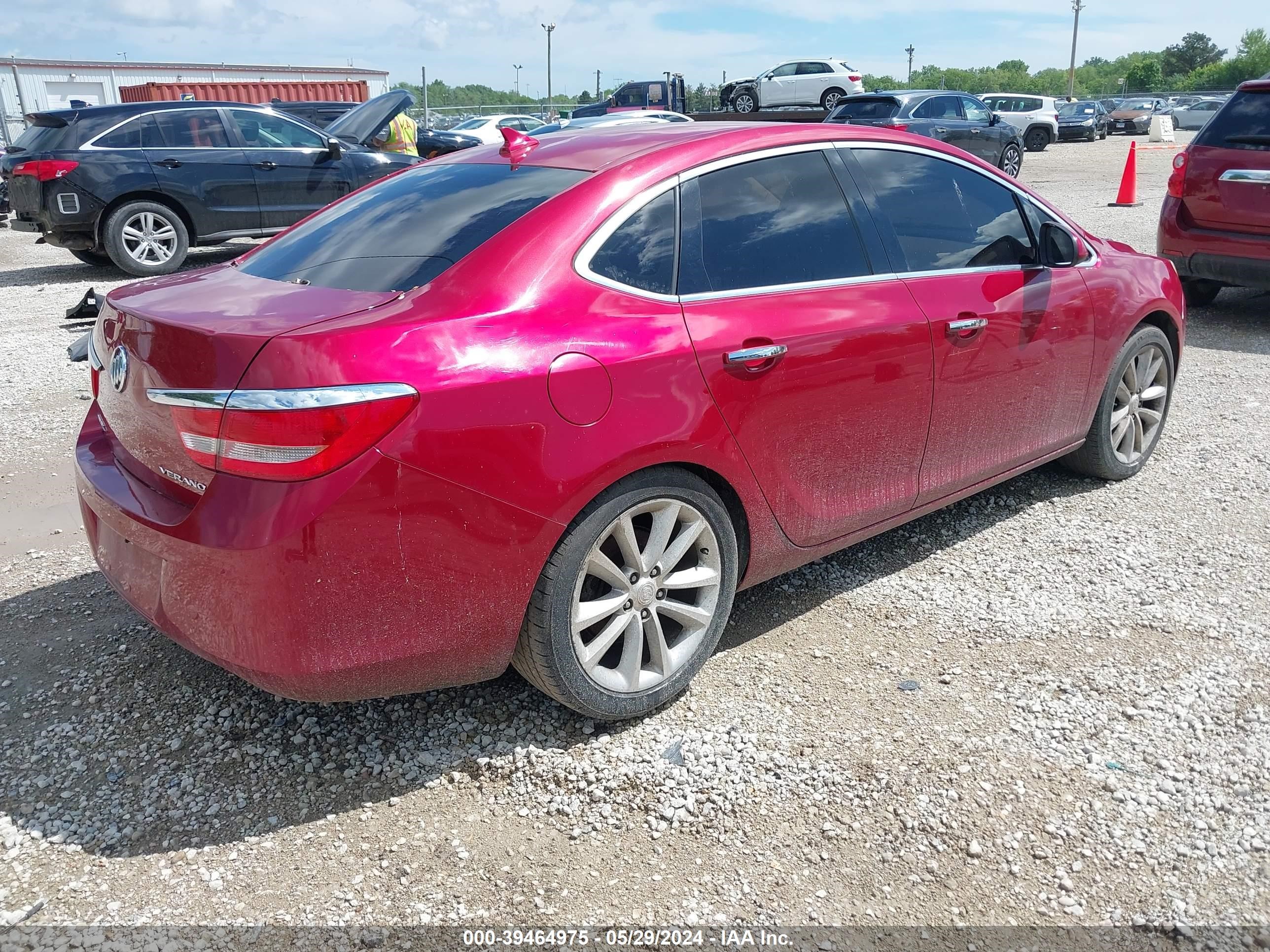 Photo 3 VIN: 1G4PP5SK6D4146838 - BUICK VERANO 