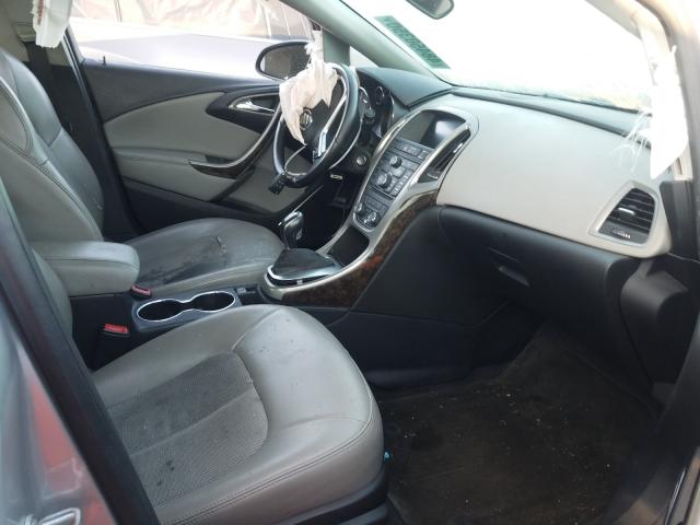 Photo 4 VIN: 1G4PP5SK6D4155149 - BUICK VERANO 