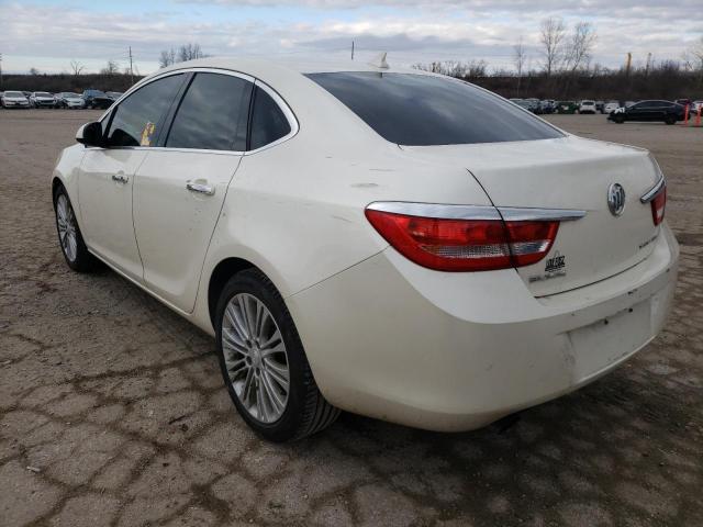 Photo 2 VIN: 1G4PP5SK6D4172758 - BUICK VERANO 