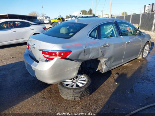 Photo 3 VIN: 1G4PP5SK6D4234451 - BUICK VERANO 