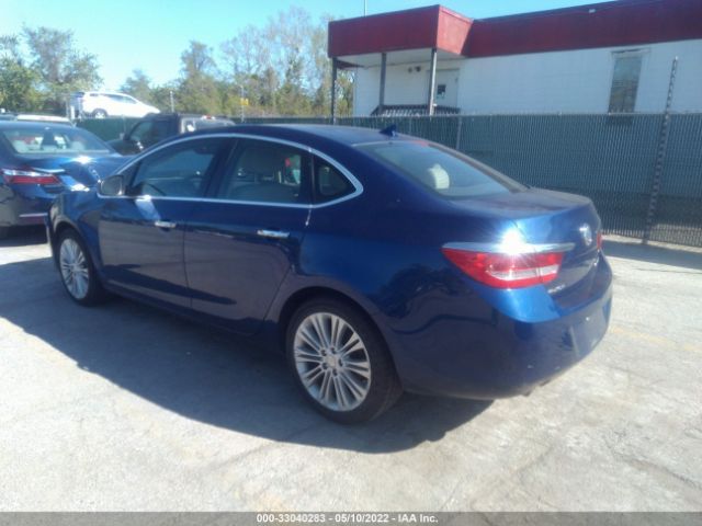 Photo 2 VIN: 1G4PP5SK6E4136215 - BUICK VERANO 