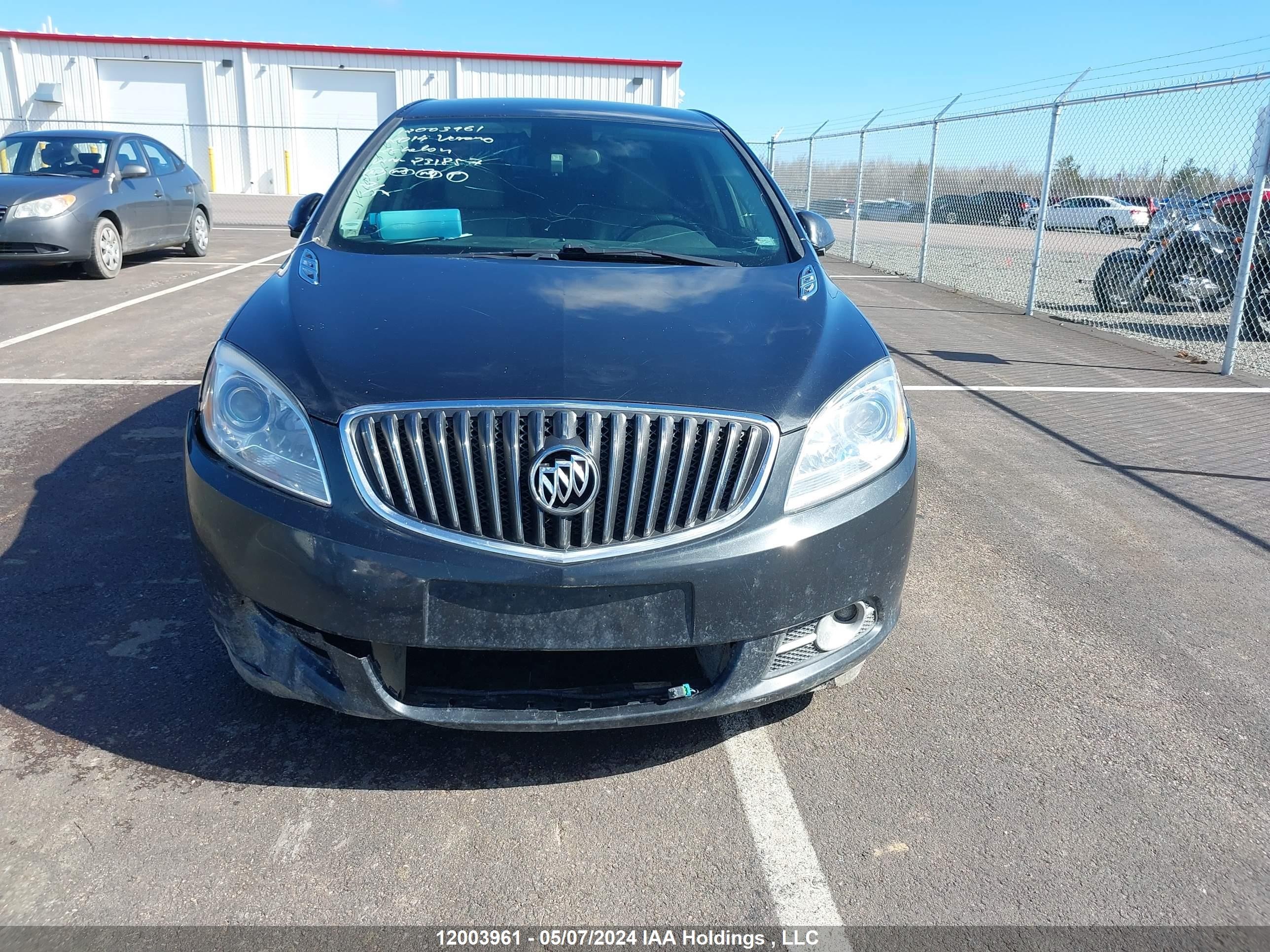 Photo 11 VIN: 1G4PP5SK6E4231857 - BUICK VERANO 