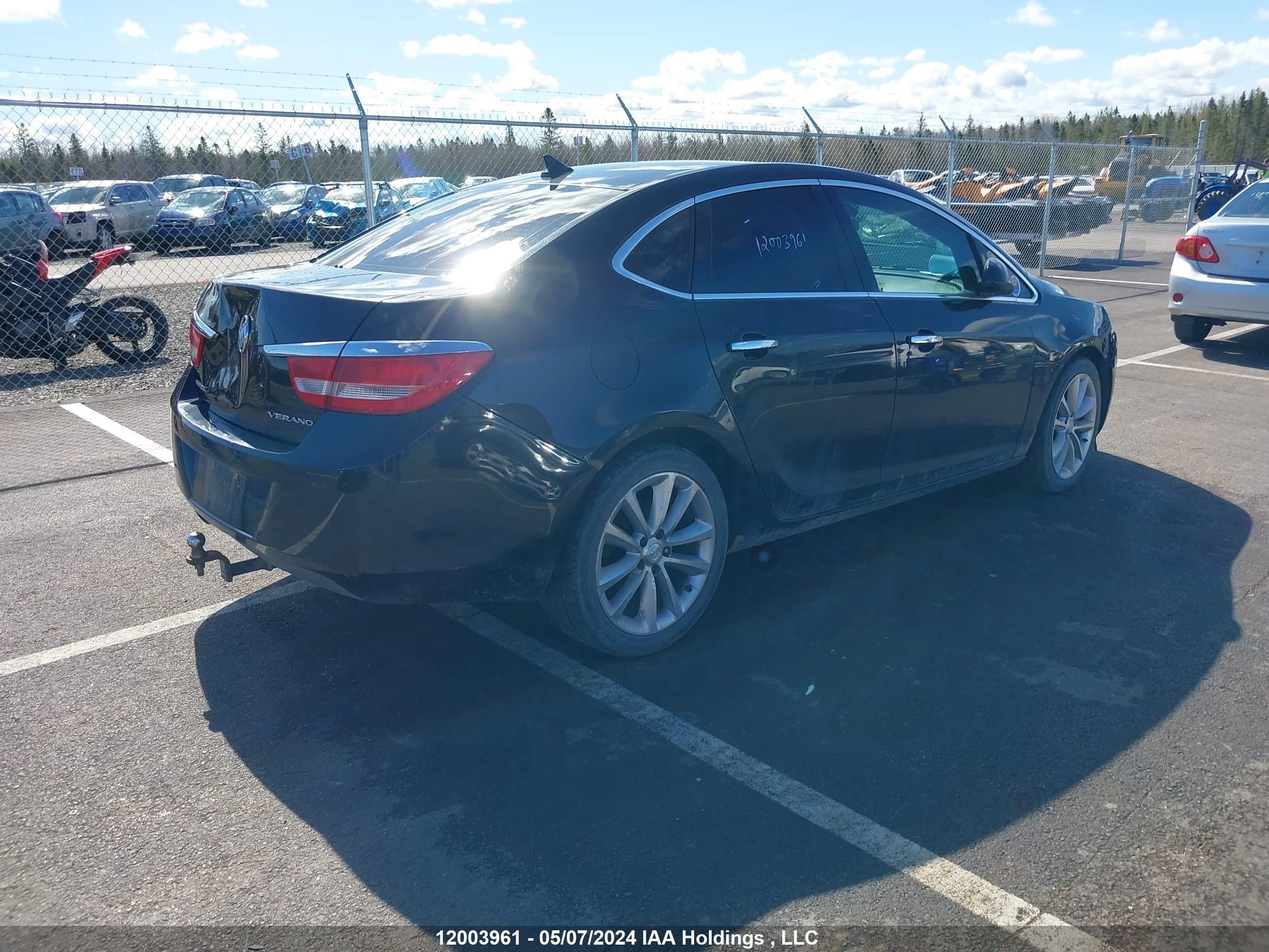 Photo 3 VIN: 1G4PP5SK6E4231857 - BUICK VERANO 