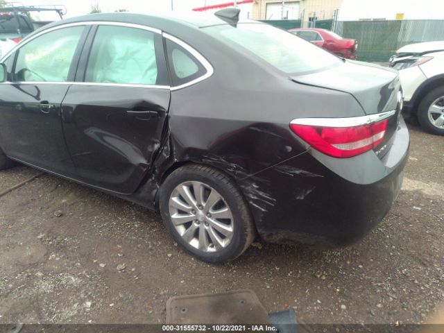 Photo 5 VIN: 1G4PP5SK6G4102830 - BUICK VERANO 