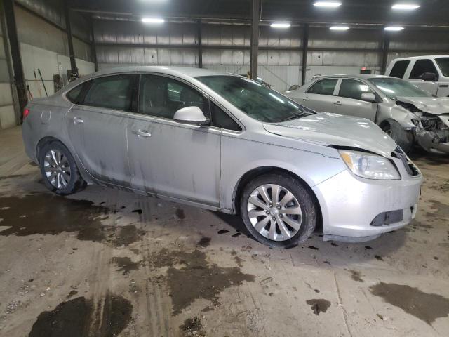 Photo 3 VIN: 1G4PP5SK6G4104335 - BUICK VERANO 