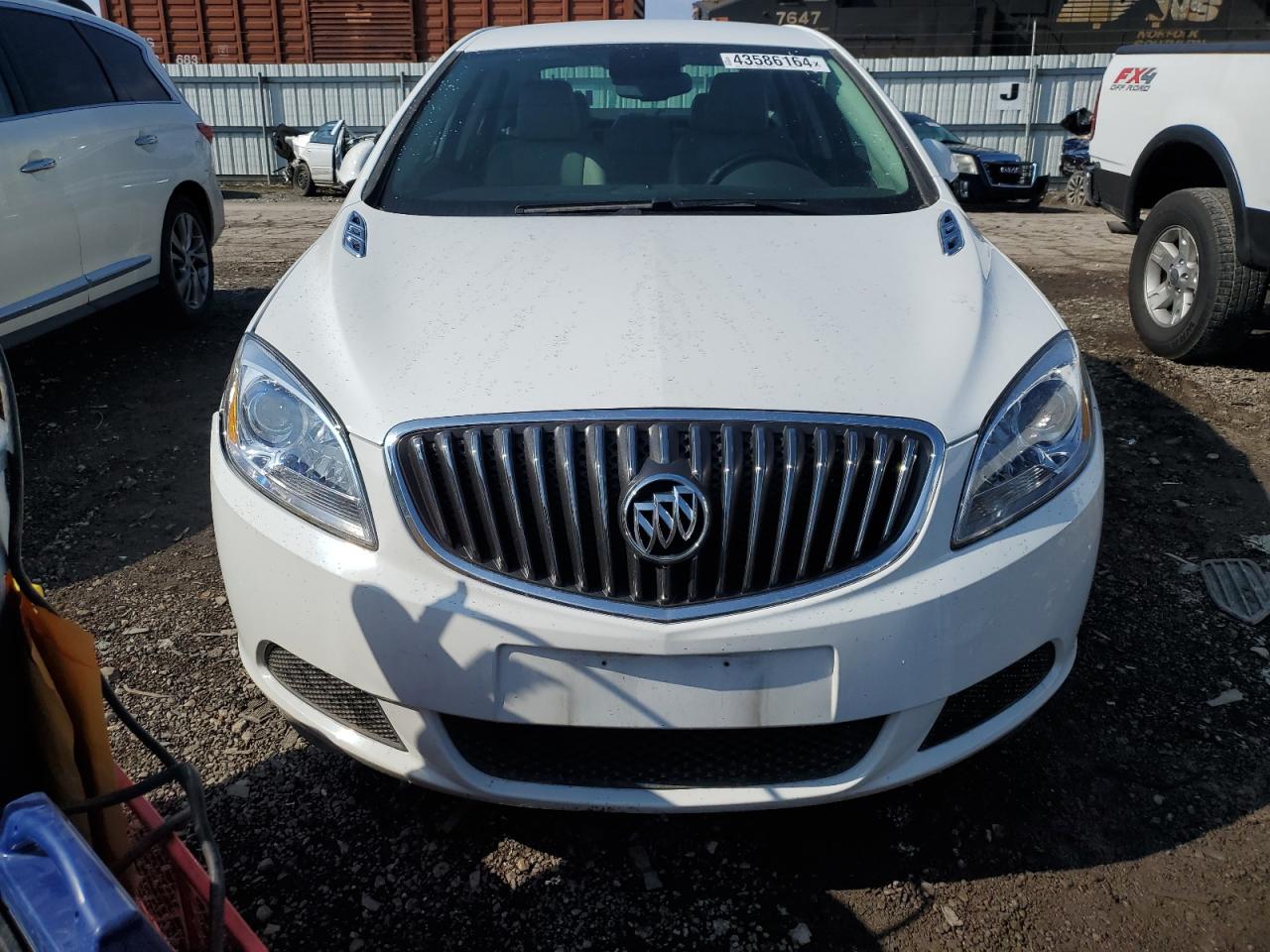 Photo 4 VIN: 1G4PP5SK6G4116520 - BUICK VERANO 