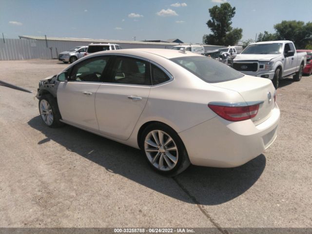 Photo 2 VIN: 1G4PP5SK7C4199157 - BUICK VERANO 