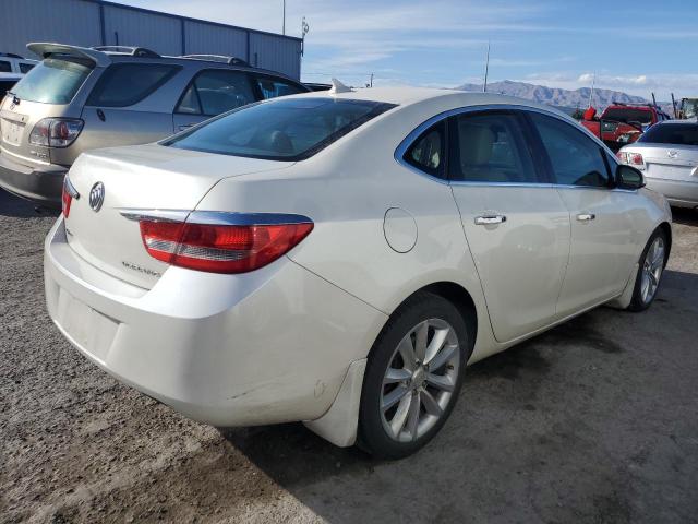 Photo 2 VIN: 1G4PP5SK7D4116909 - BUICK VERANO 