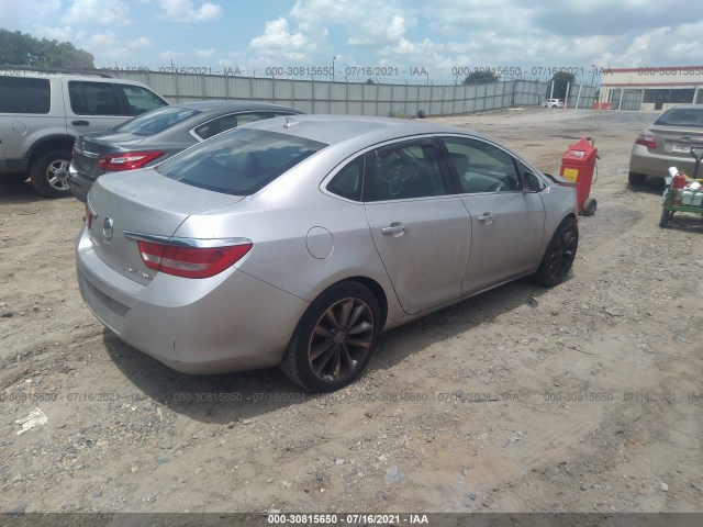 Photo 3 VIN: 1G4PP5SK7D4135038 - BUICK VERANO 