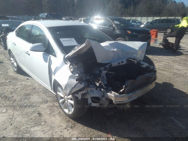 Photo 5 VIN: 1G4PP5SK7D4141387 - BUICK VERANO 