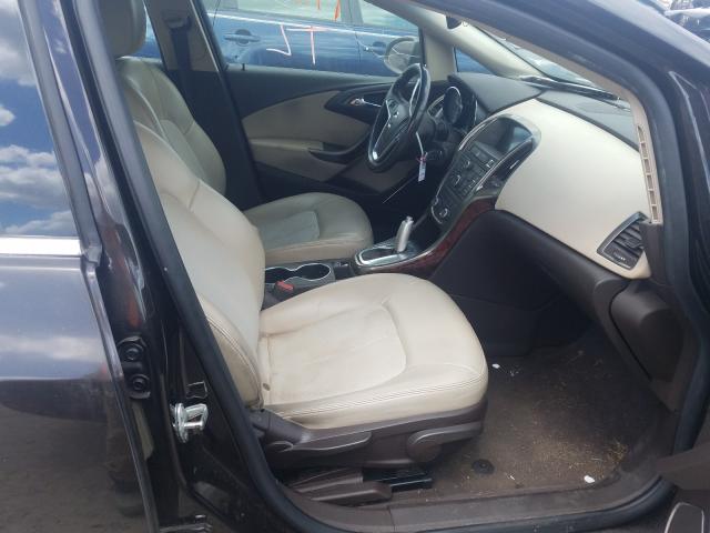 Photo 4 VIN: 1G4PP5SK7D4172431 - BUICK VERANO 